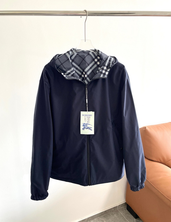 Burberry Jacket-013