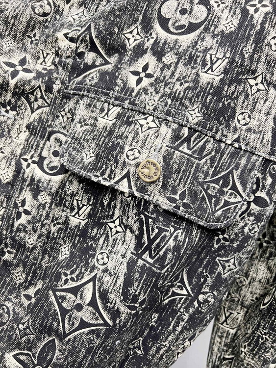 LV Jacket-143