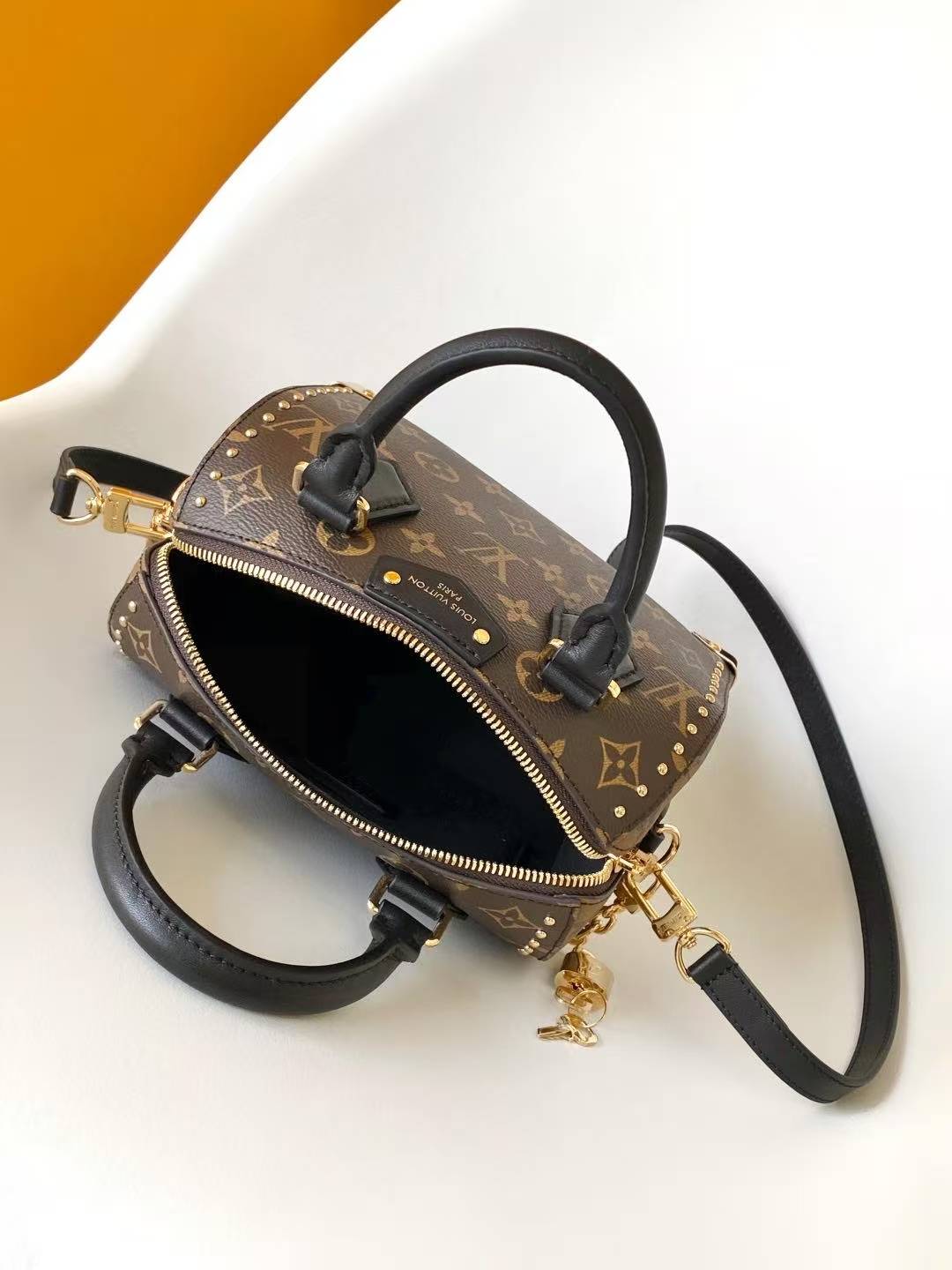 LV Handbags AAA(Women)-2029