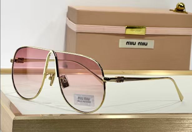 MiuMiu Sunglasses(AAAA)-819