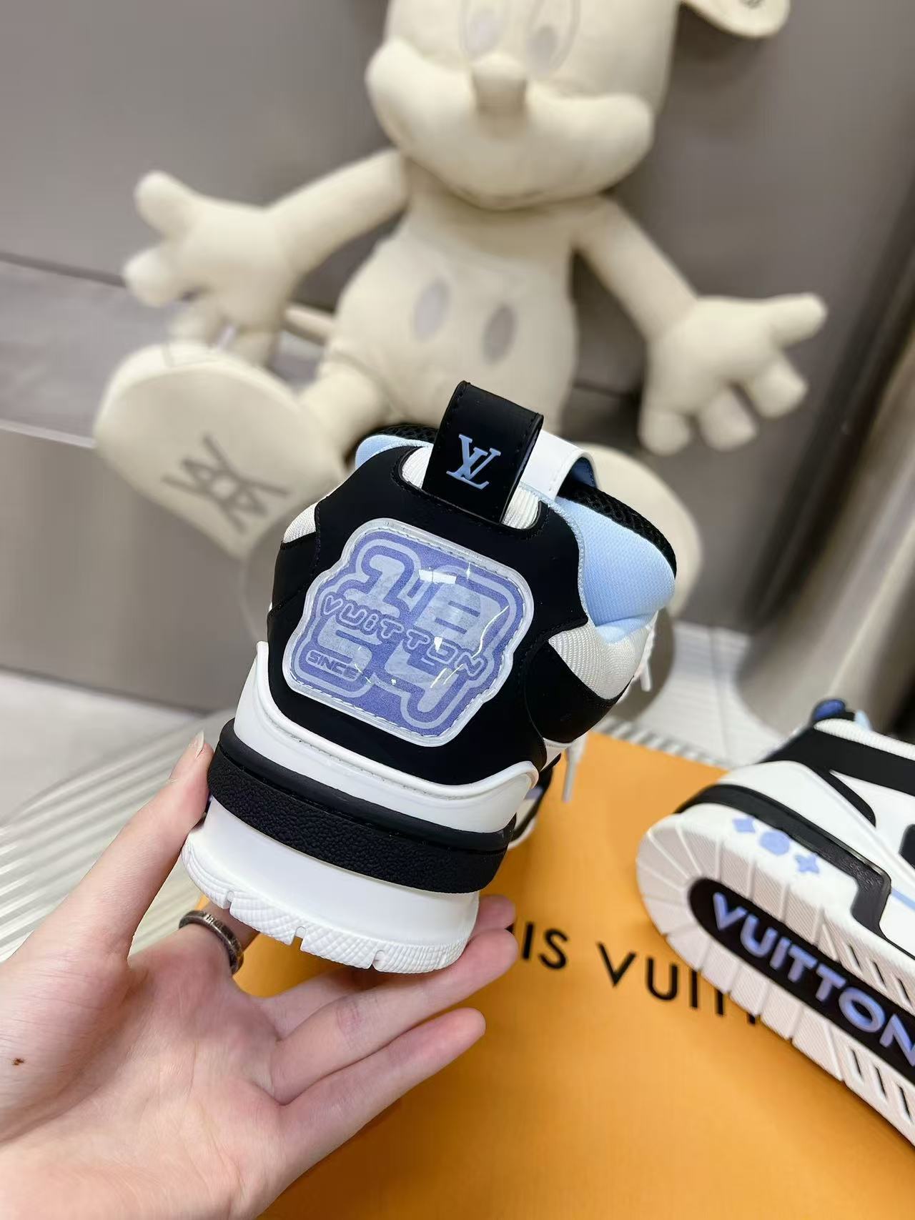 LV Shoes(AAA)-1250