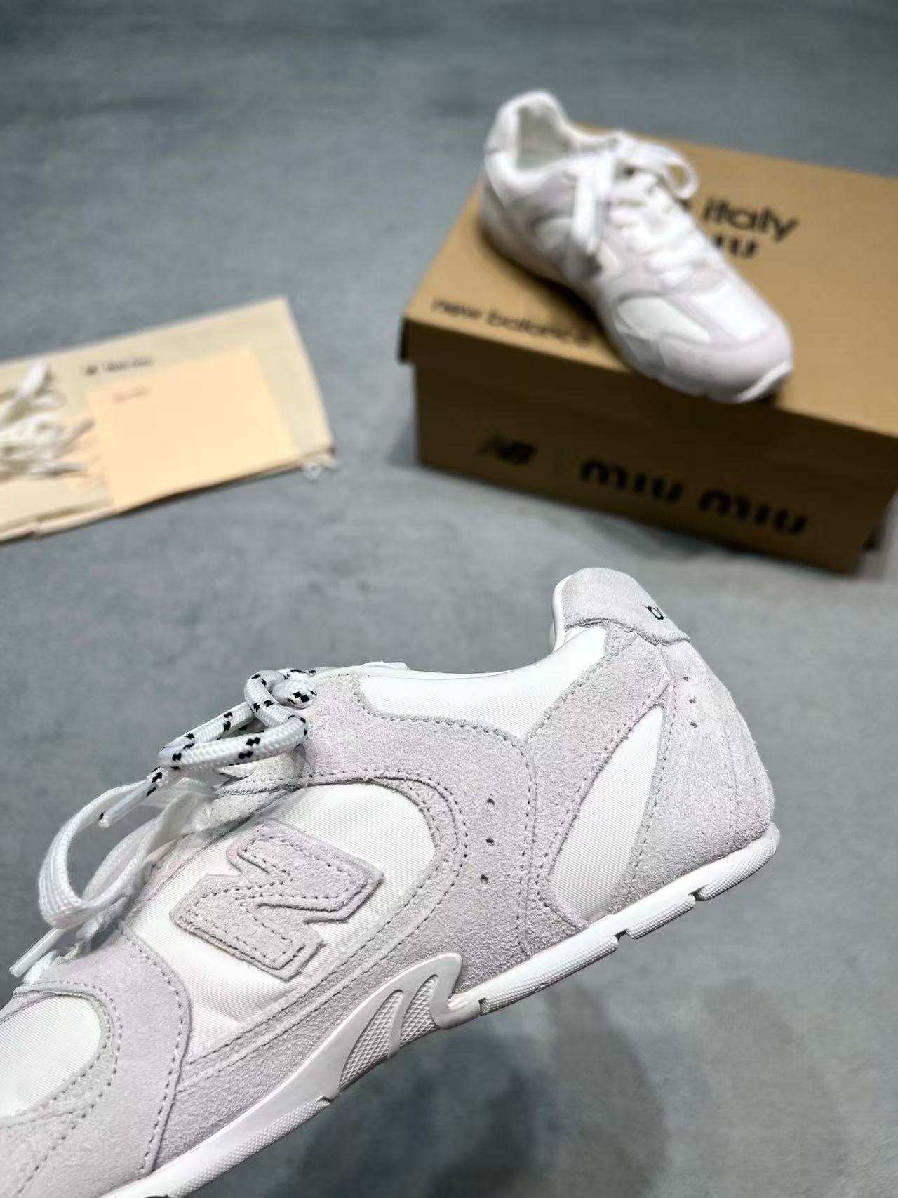 Miu Miu Shoes(AAA)-002