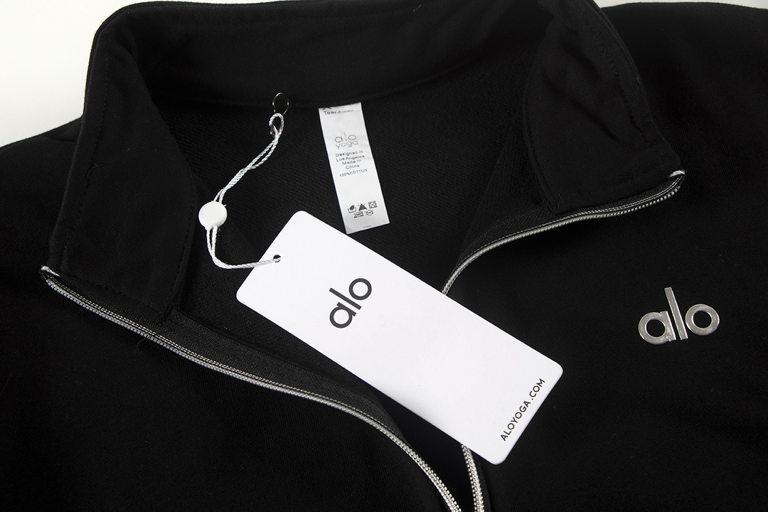 Alo Yoga Longsleeve-002