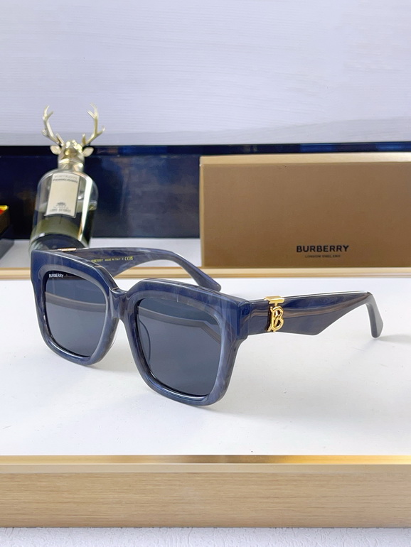 BURBERRY Sunglasses(AAAA)-019