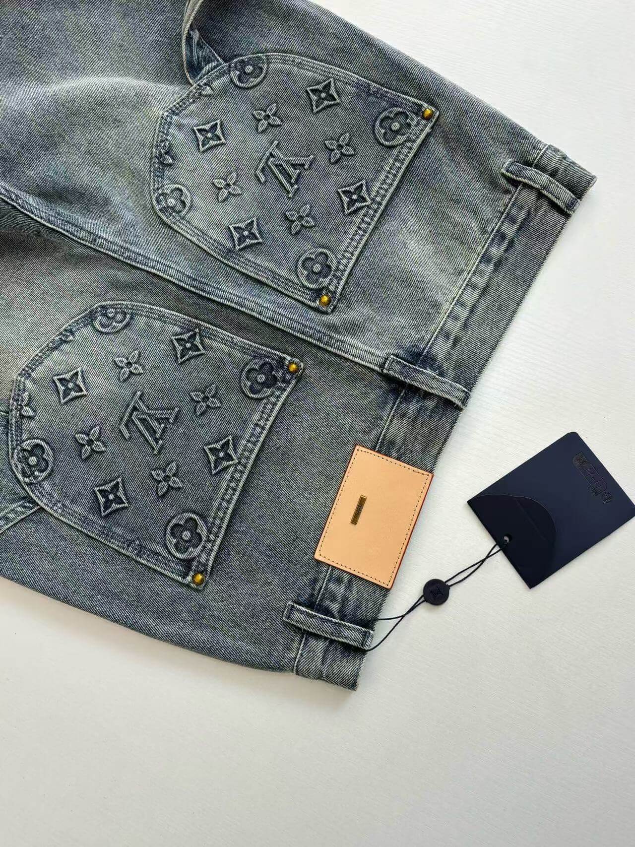 LV Short Jeans-007