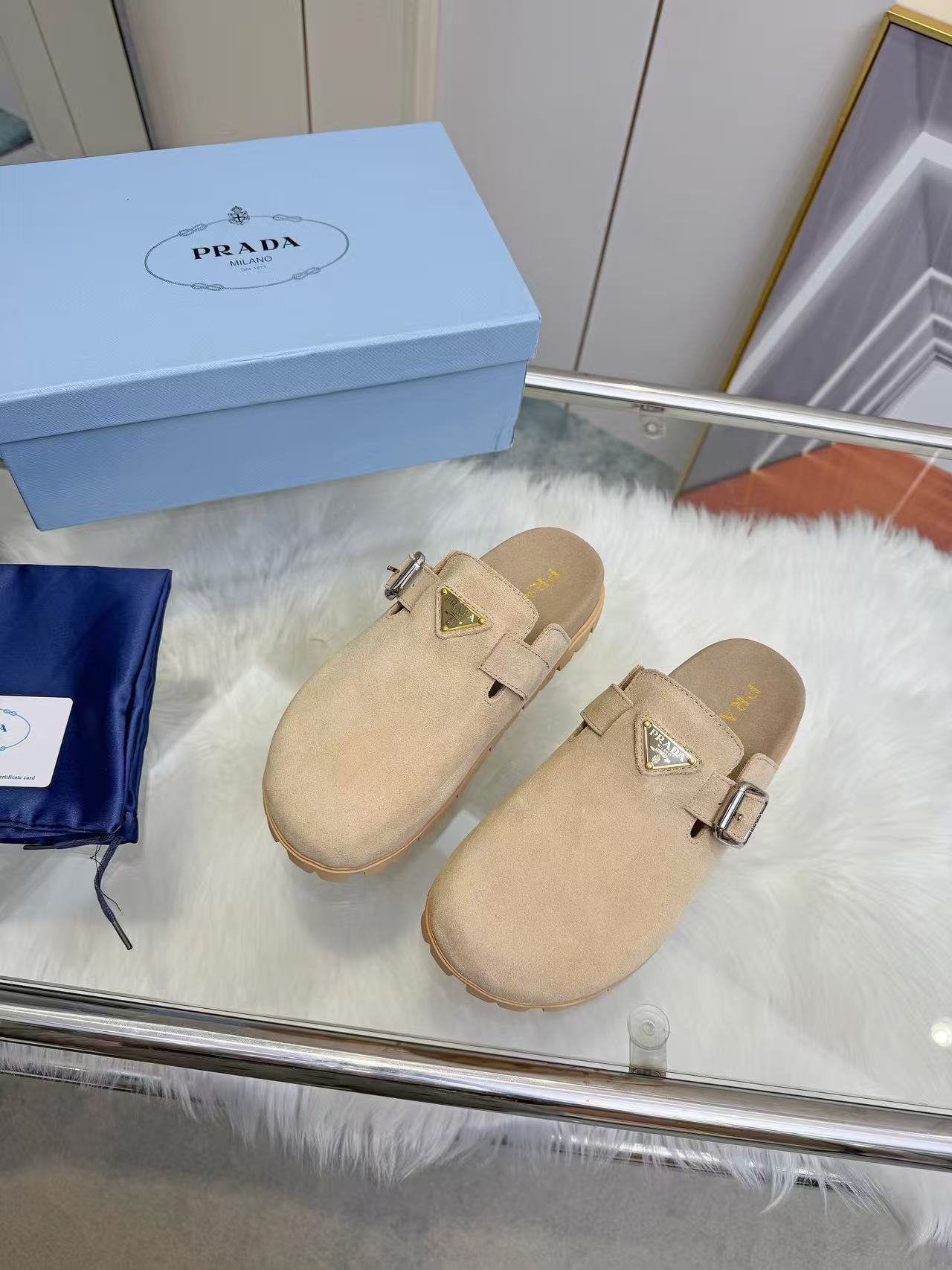 Prada Slippers Women(AAA)-028