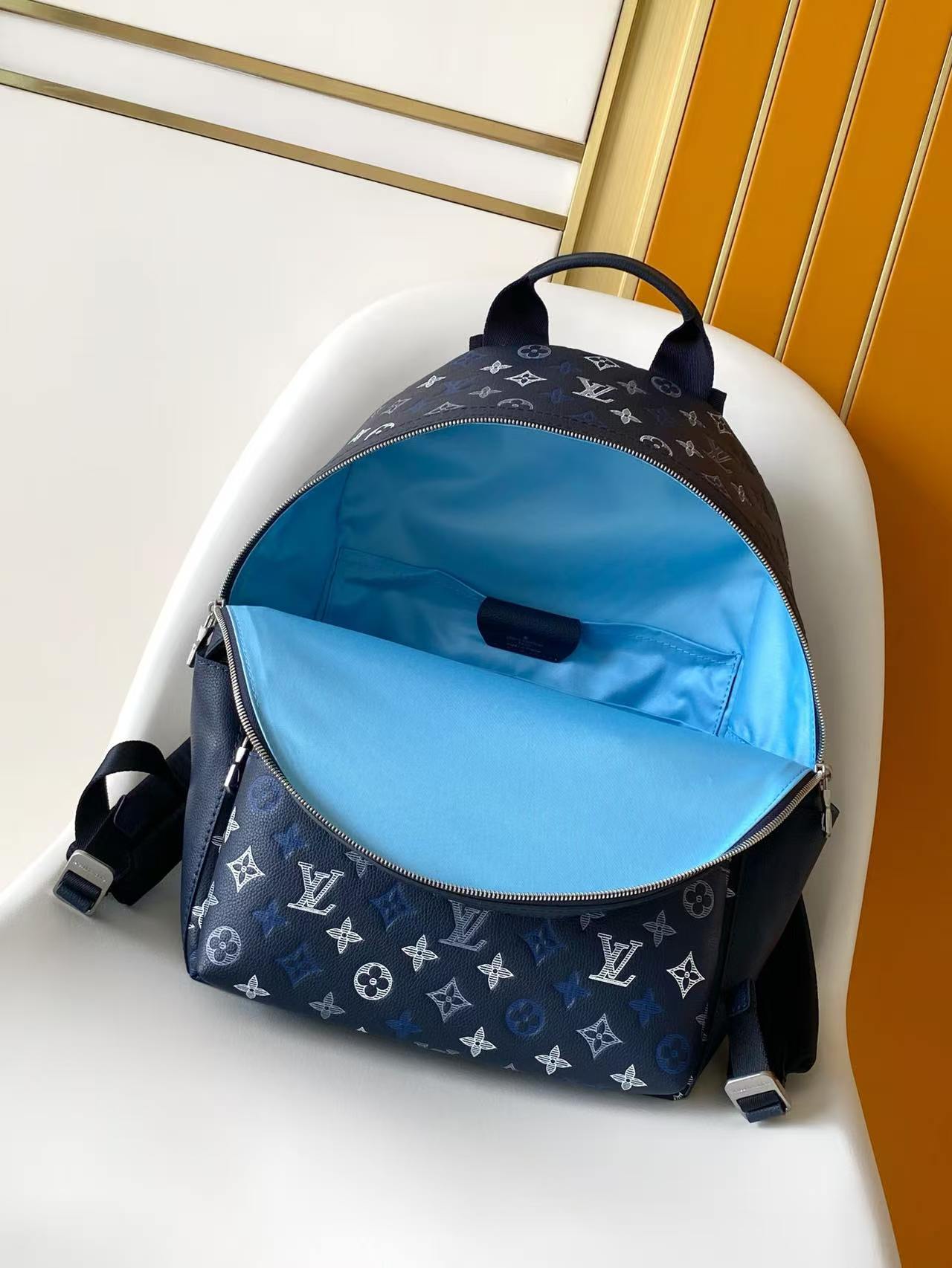LV Backpack(AAA)-206