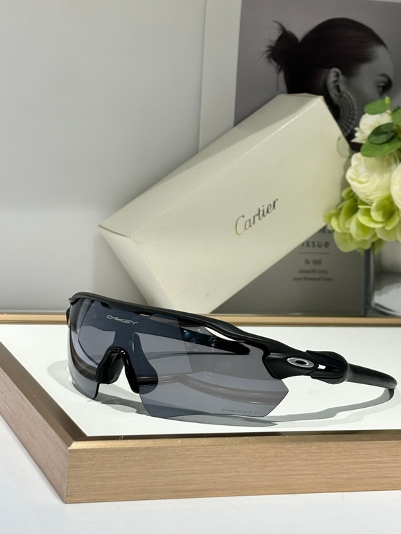 Oakley Sunglasses(AAAA)-636