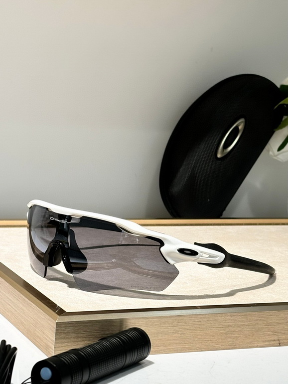 Oakley Sunglasses(AAAA)-632