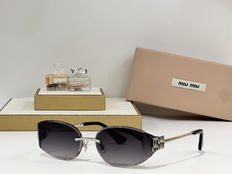 MIUMIU Sunglasses(AAAA)-897