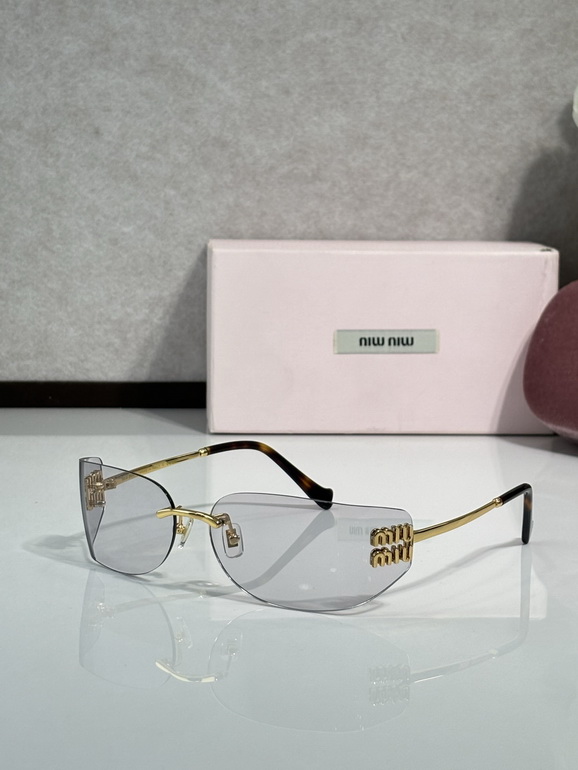 MIUMIU Sunglasses(AAAA)-865