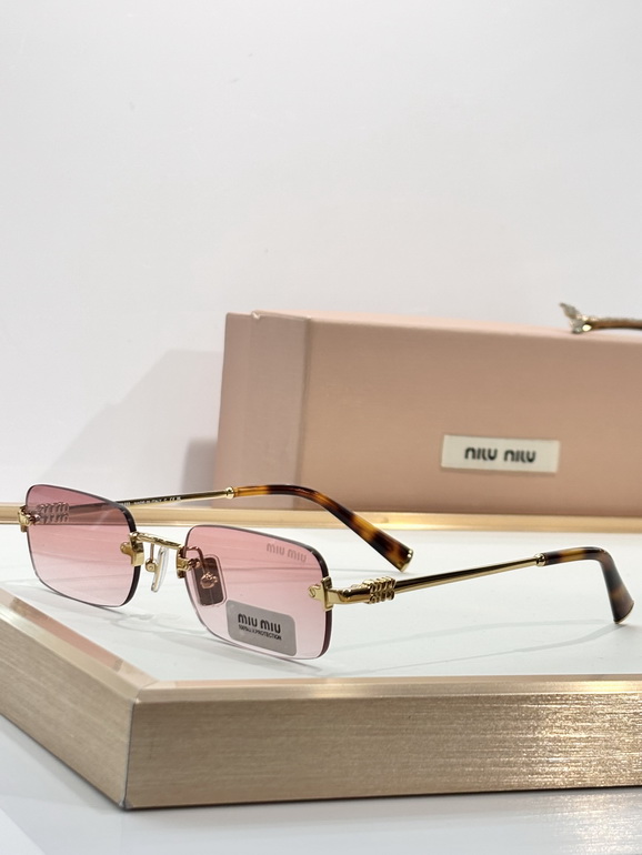 MIUMIU Sunglasses(AAAA)-681