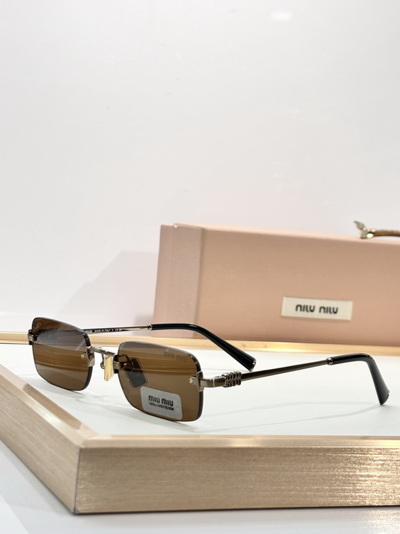 MIUMIU Sunglasses(AAAA)-679
