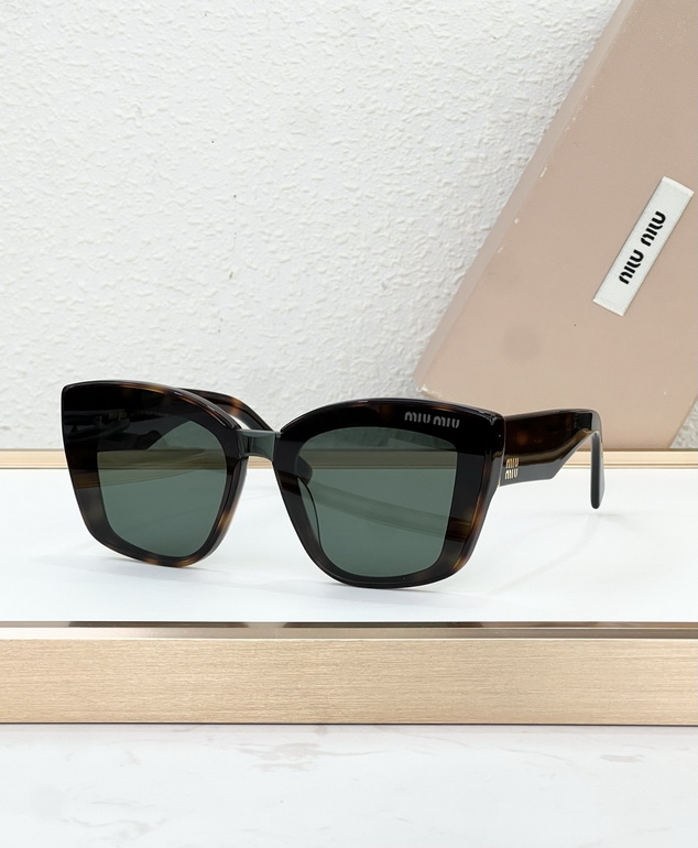 MIUMIU Sunglasses(AAAA)-556