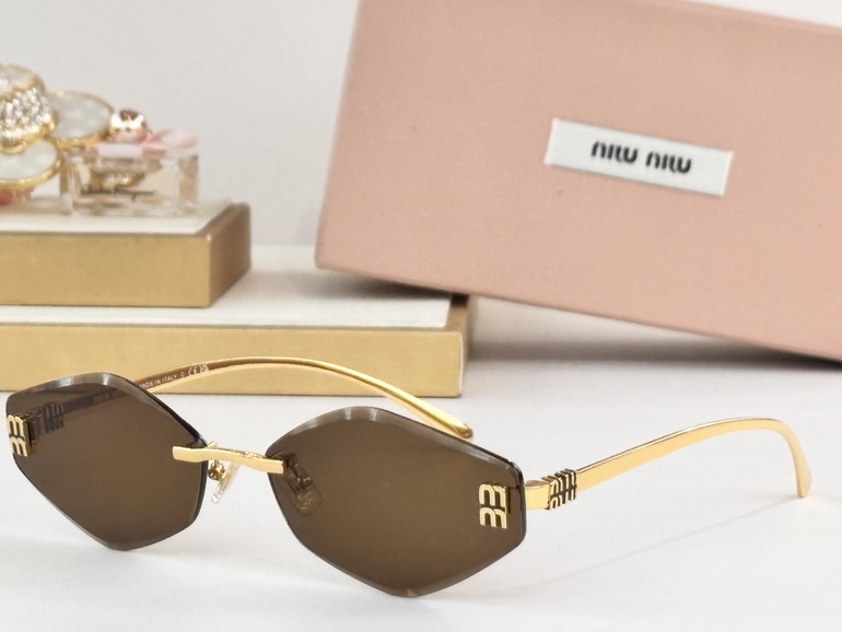MIUMIU Sunglasses(AAAA)-296
