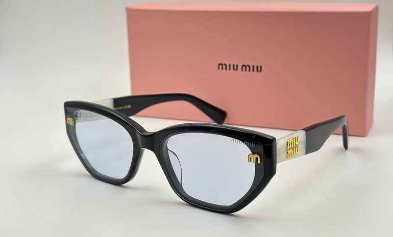 MIUMIU Sunglasses(AAAA)-177