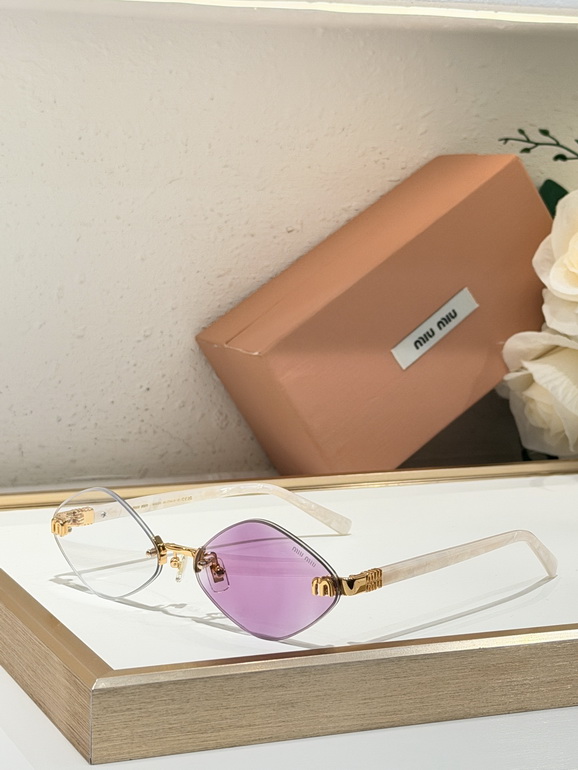 MIUMIU Sunglasses(AAAA)-044