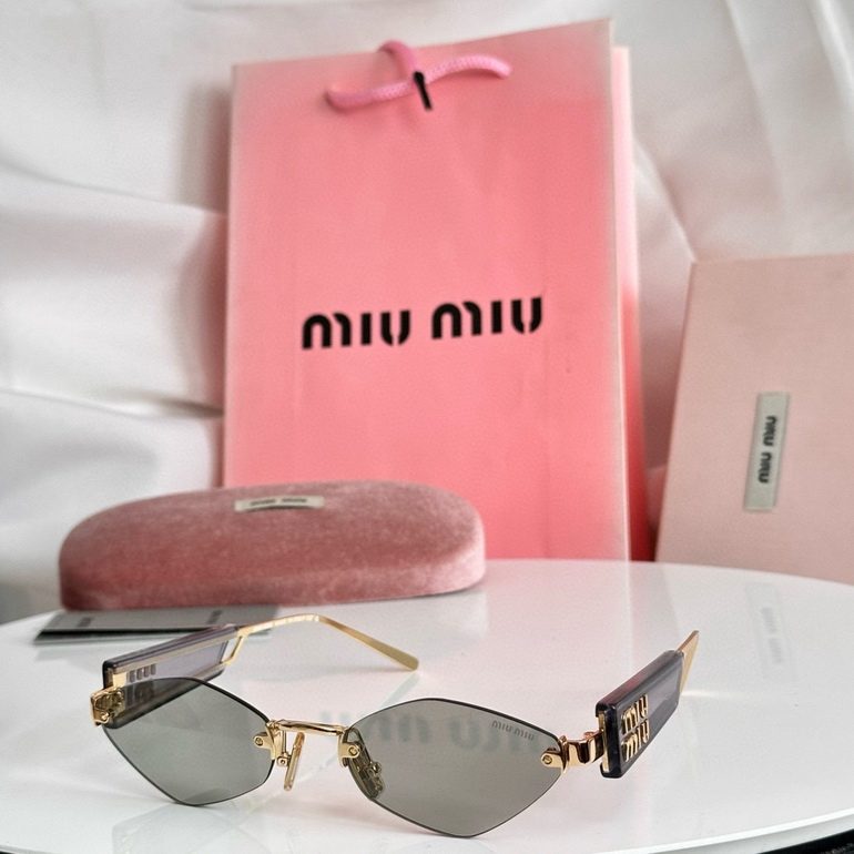 MIUMIU Sunglasses(AAAA)-1511