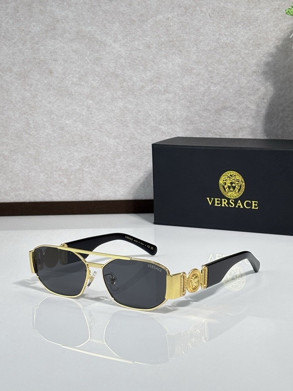 VERSACE Sunglasses(AAAA)-696