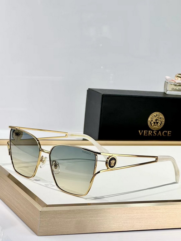 VERSACE Sunglasses(AAAA)-615
