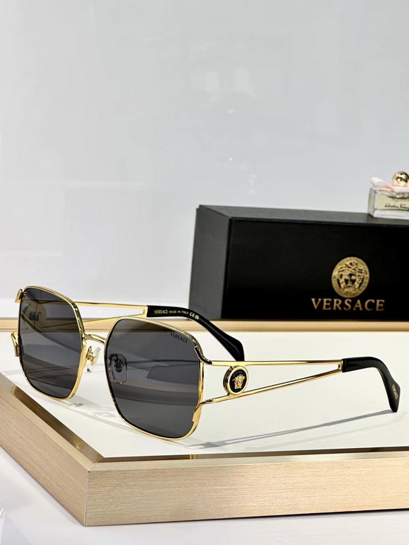 VERSACE Sunglasses(AAAA)-608