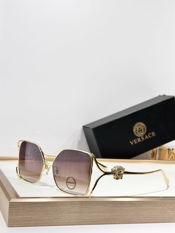 VERSACE Sunglasses(AAAA)-581