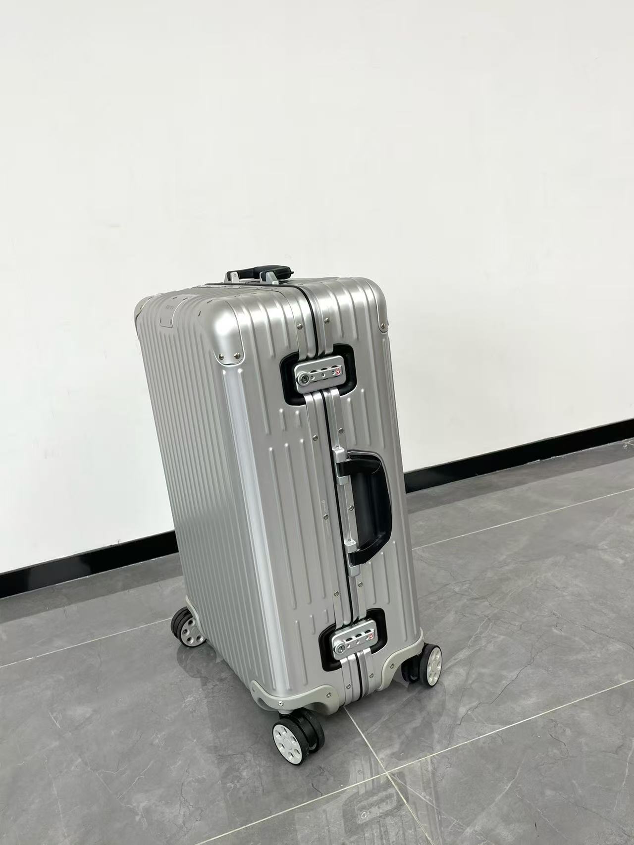 RIMOWA Suitcase(AAA)-002