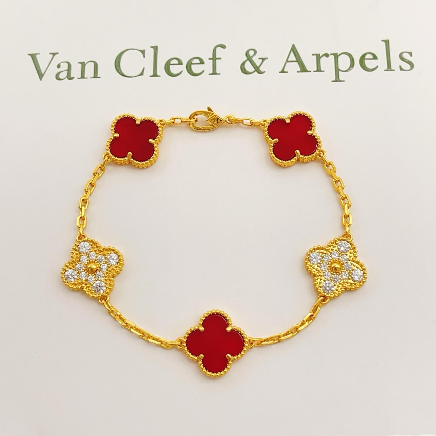 Van Cleef & Arpels Bracelet-005