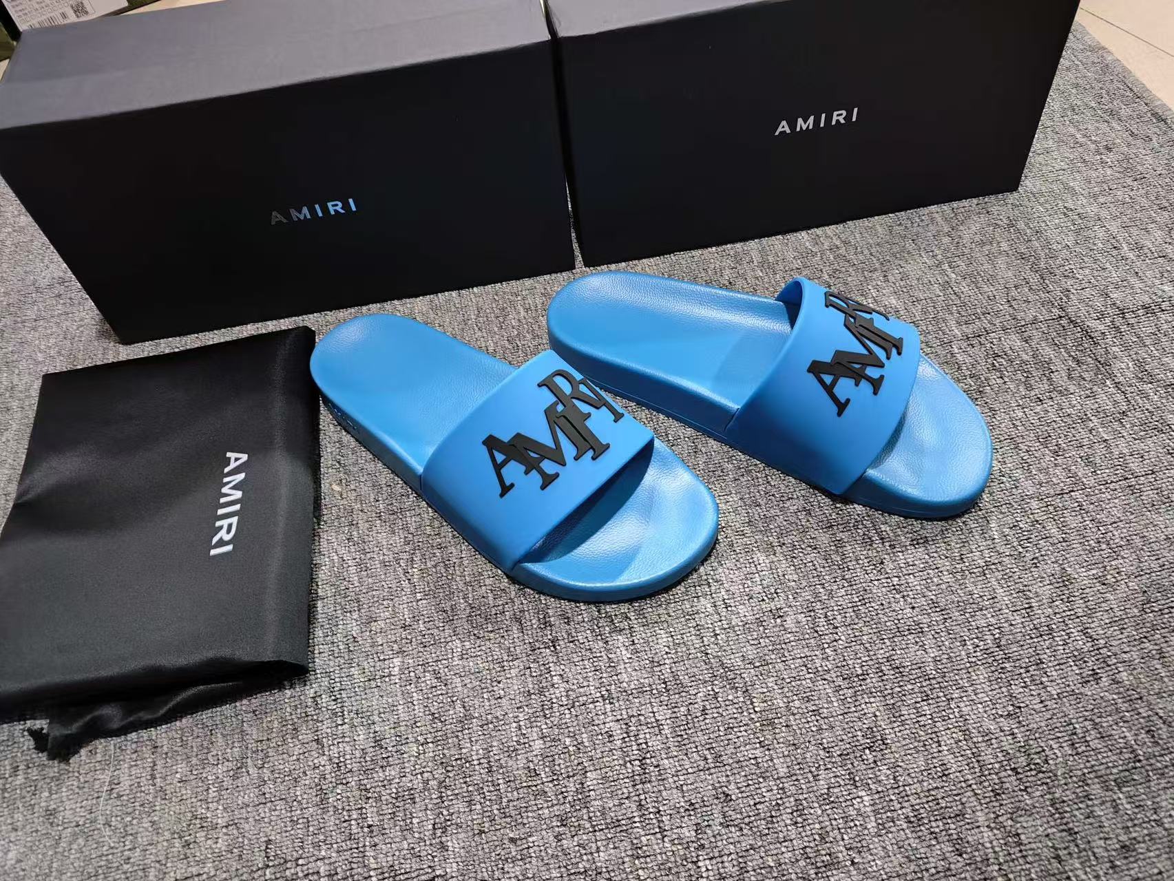 Amiri Slippers(AAA)-009