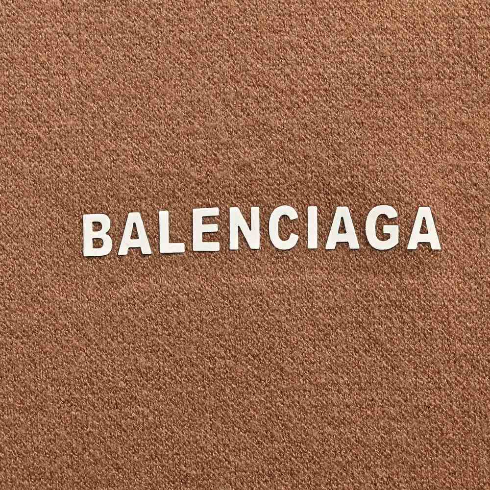 Balenciaga Sweater-042