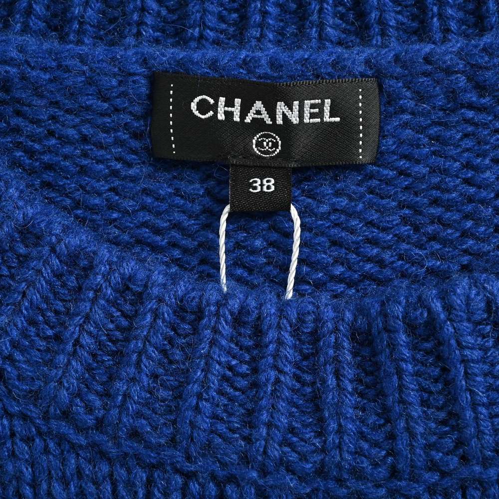 Chanel Sweater-002