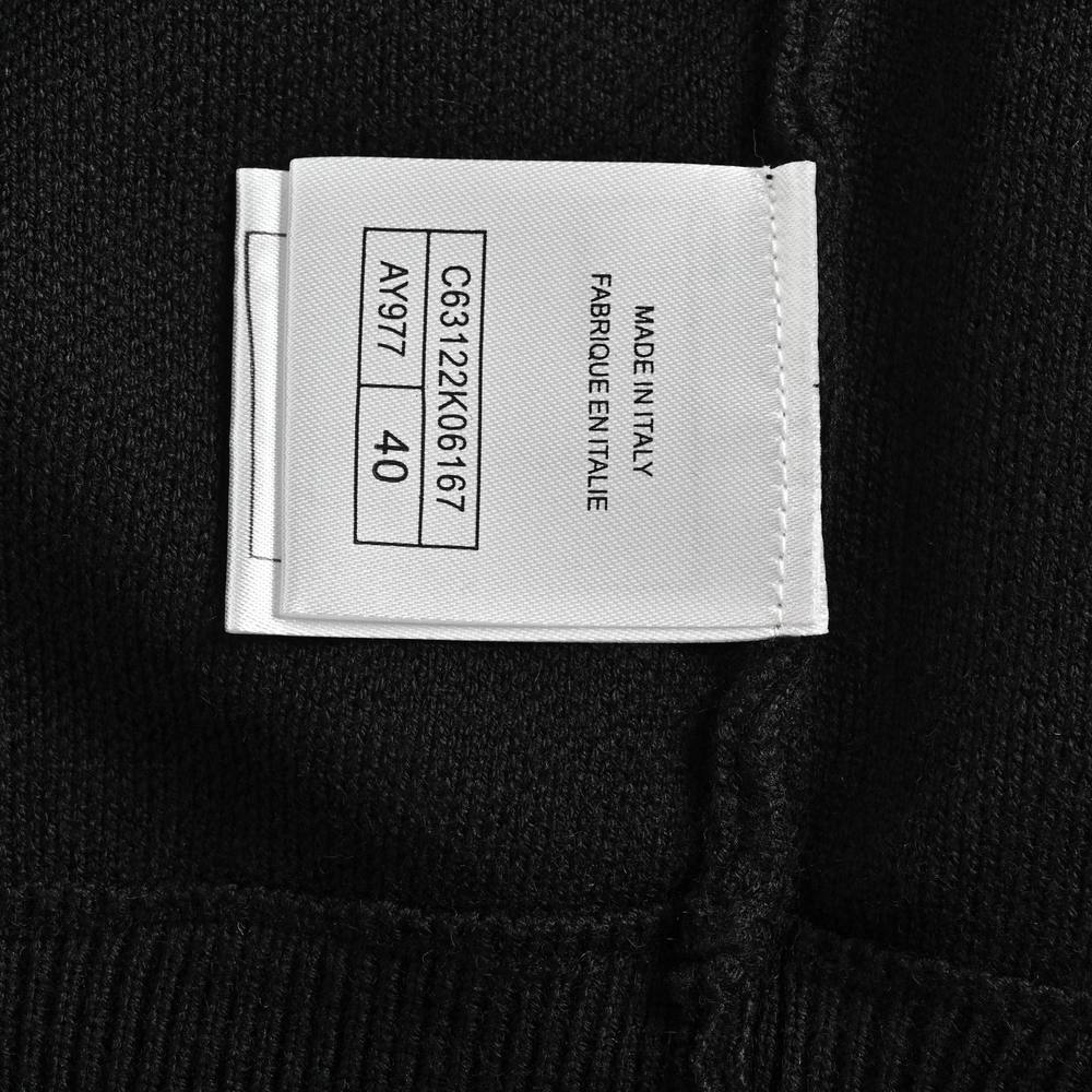 Chanel Sweater-001