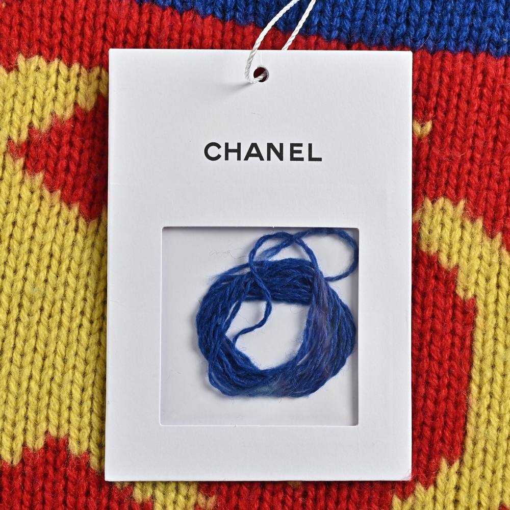Chanel Sweater-002