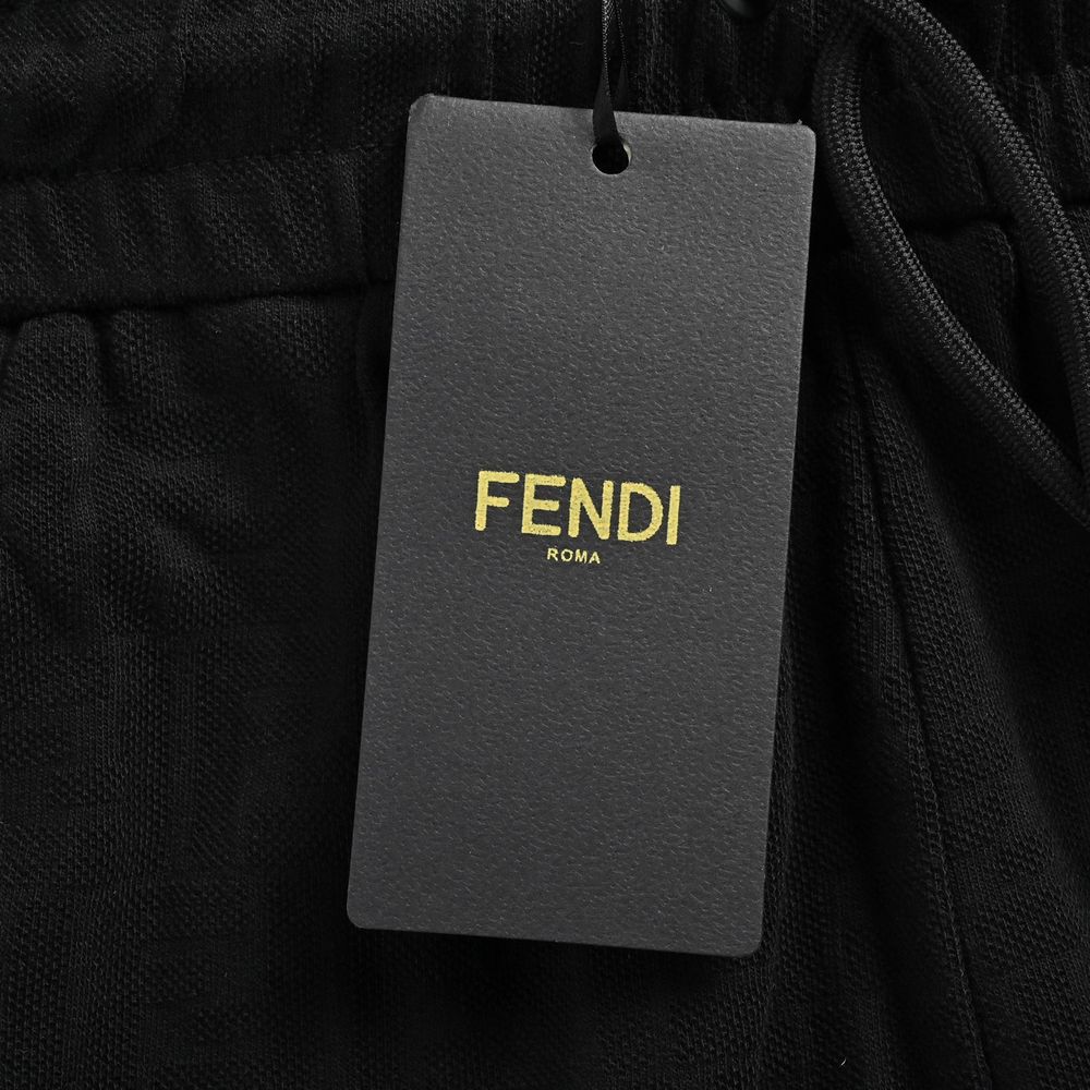 Fendi Shorts-014