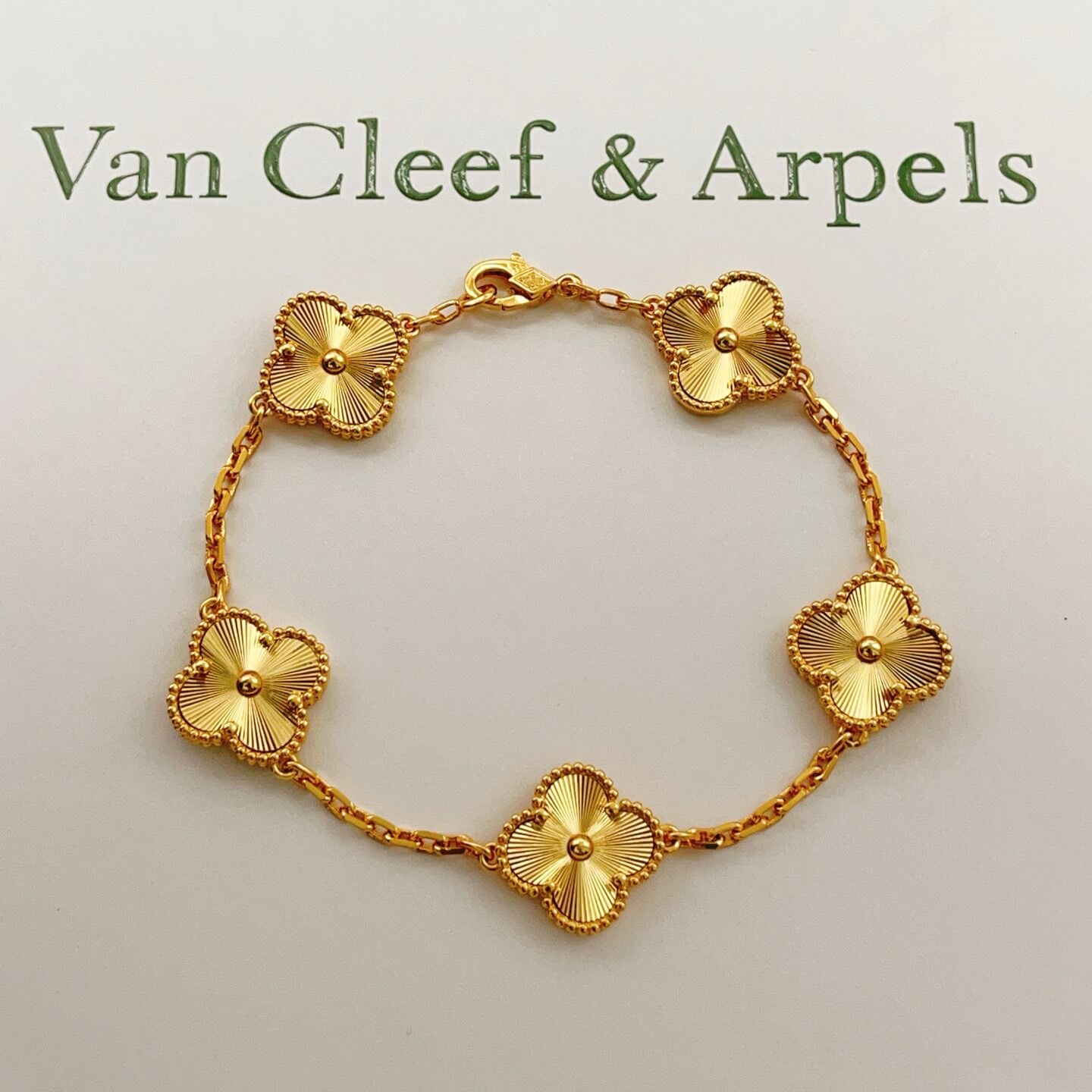 Van Cleef & Arpels Bracelet-030