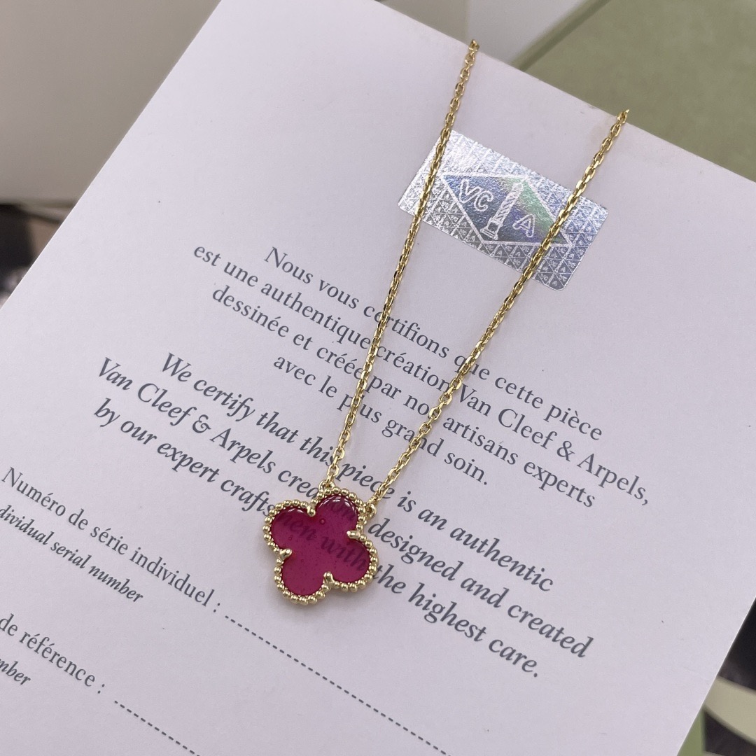 Van Cleef & Arpels Necklace-009