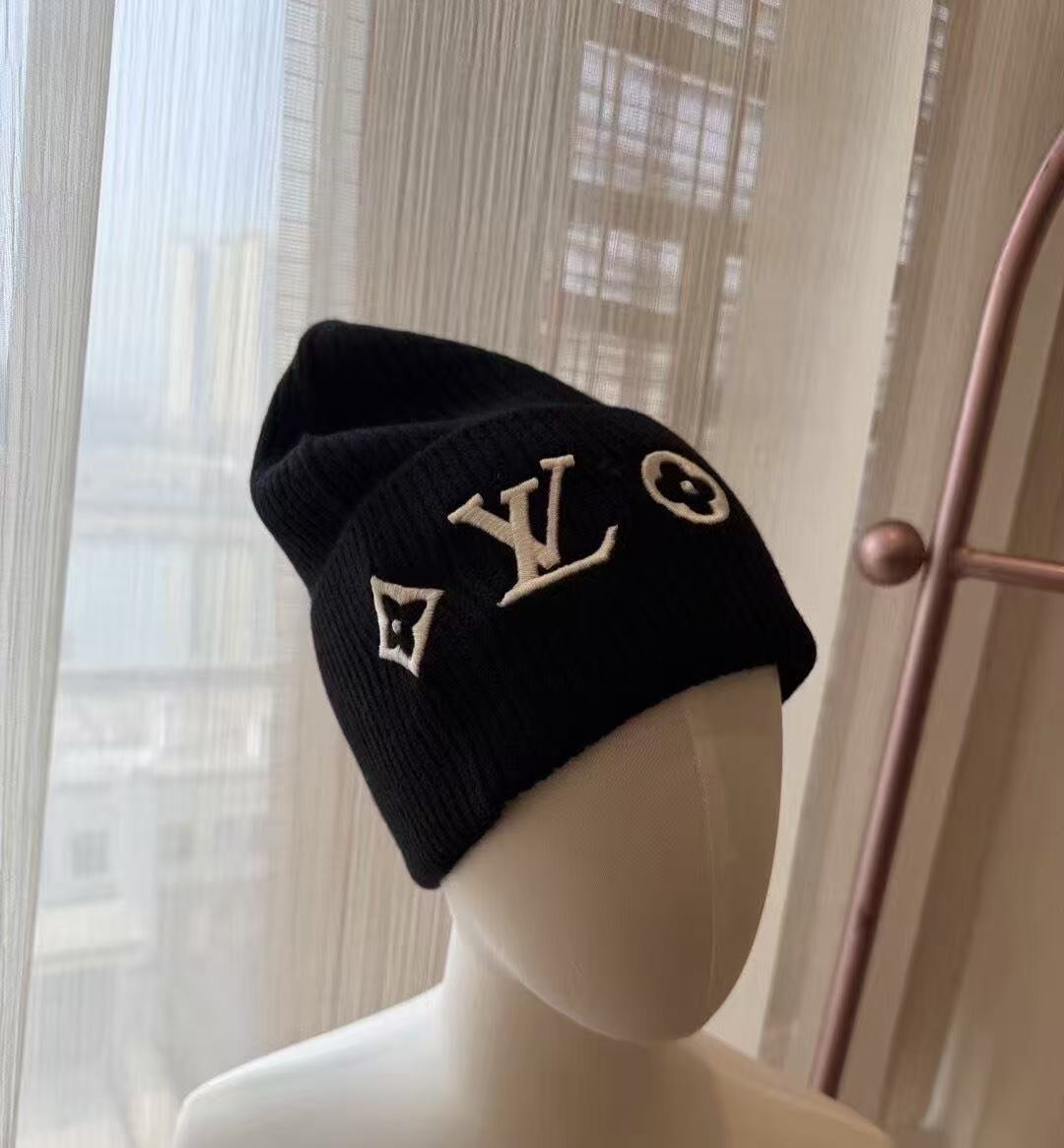 LV Beanies-052
