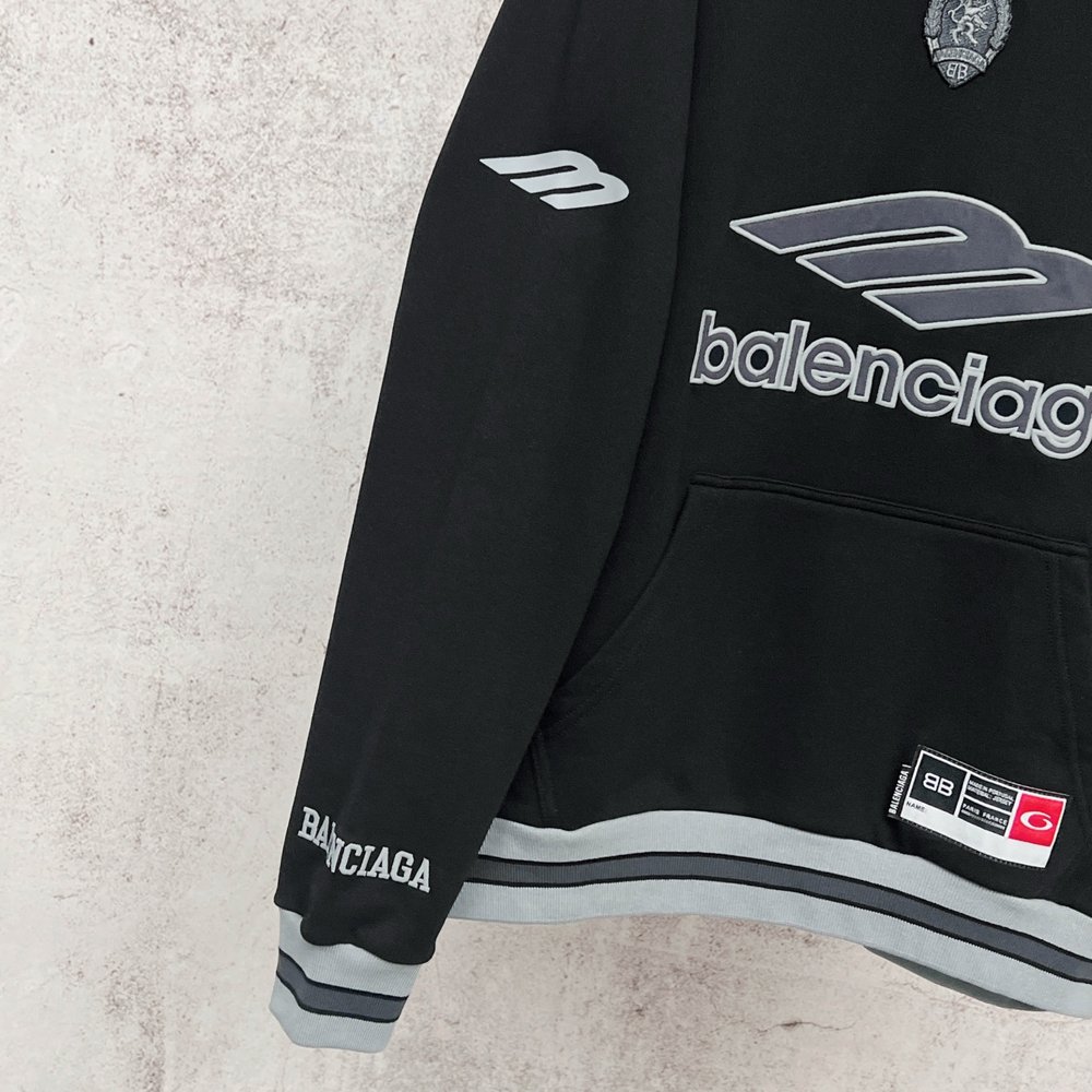 Balenciaga Hoody-014