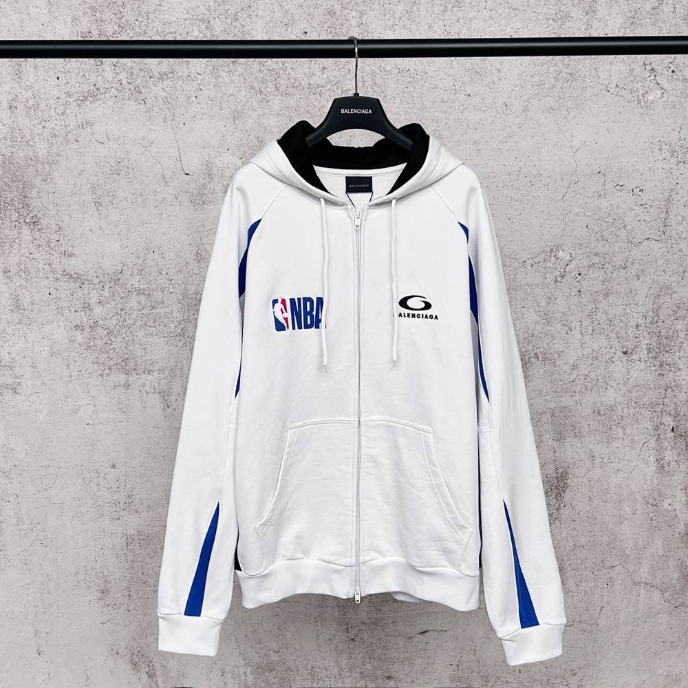 Balenciaga Hoody-016