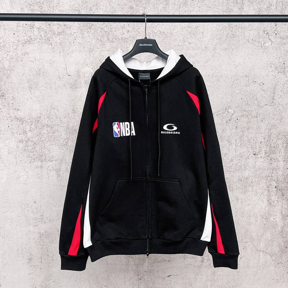 Balenciaga Hoody-017