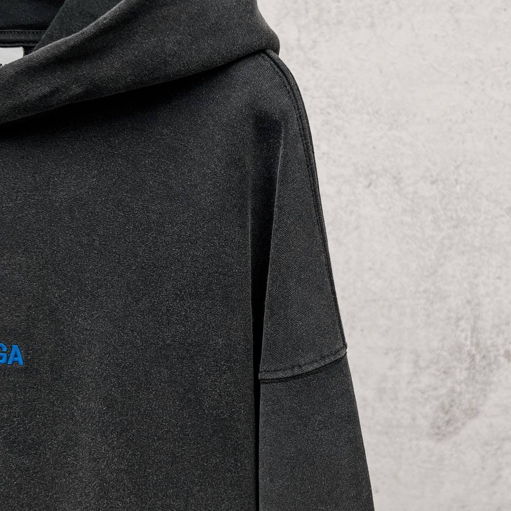 Balenciaga Hoody-018