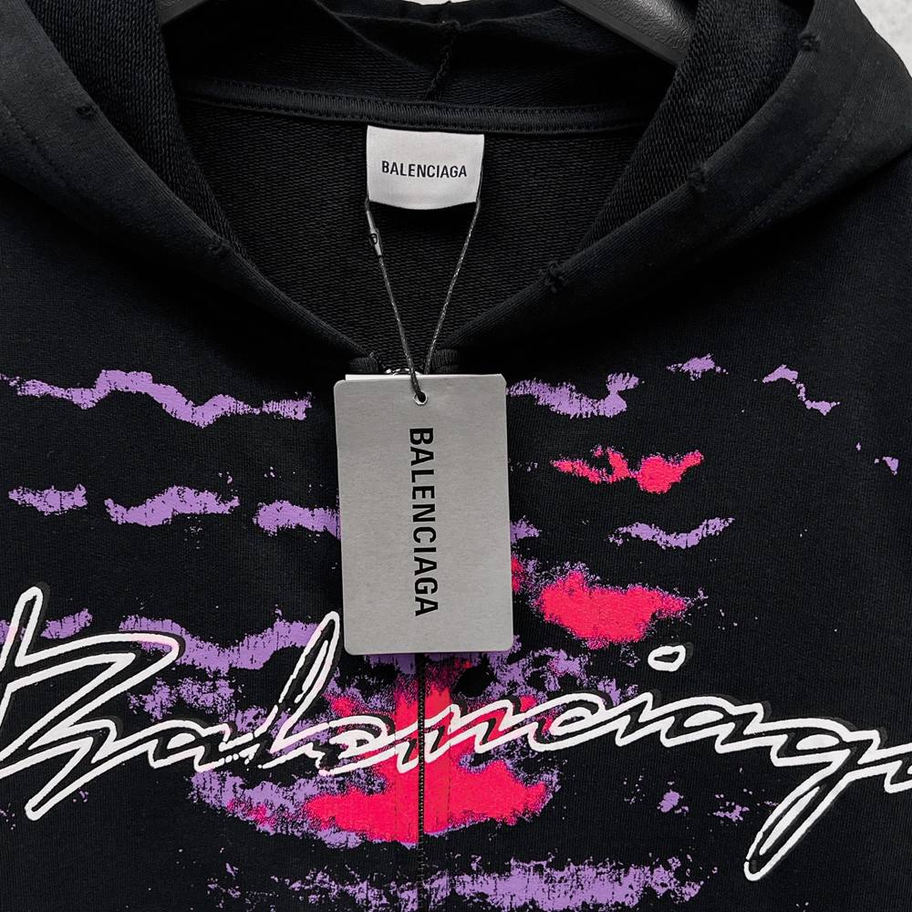 Balenciaga Hoody-020