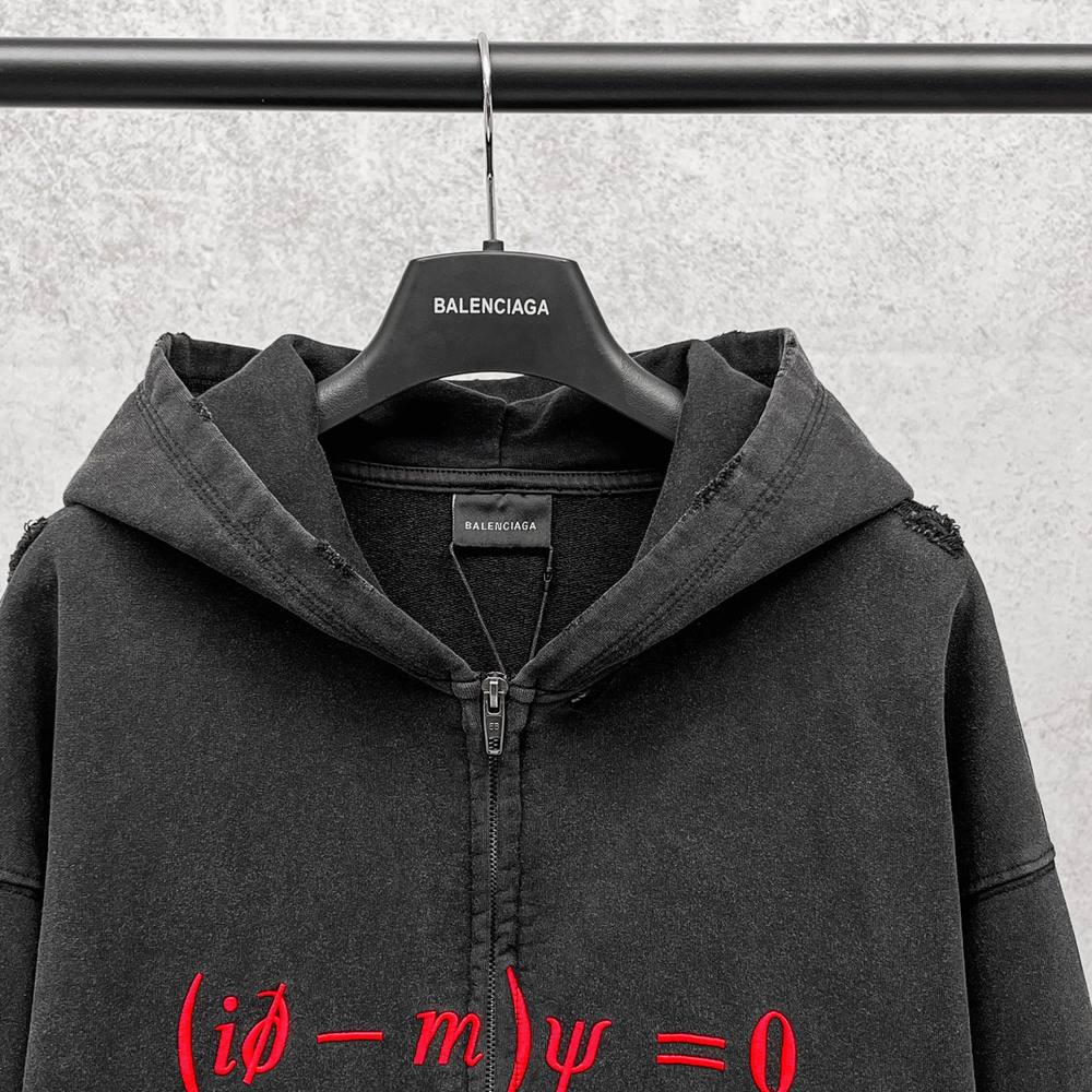 Balenciaga Hoody-024